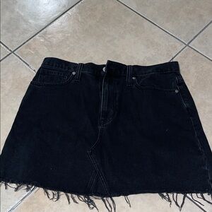 Black distressed Madewell Denim Skirt size 31